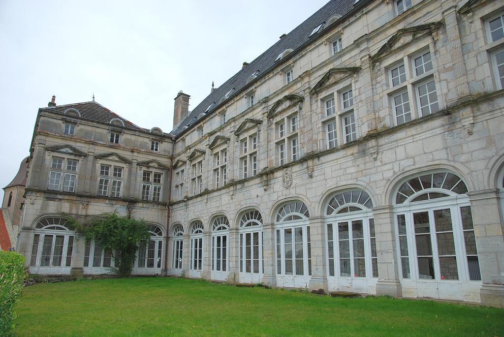 Chateau De Frasne Екстериор снимка